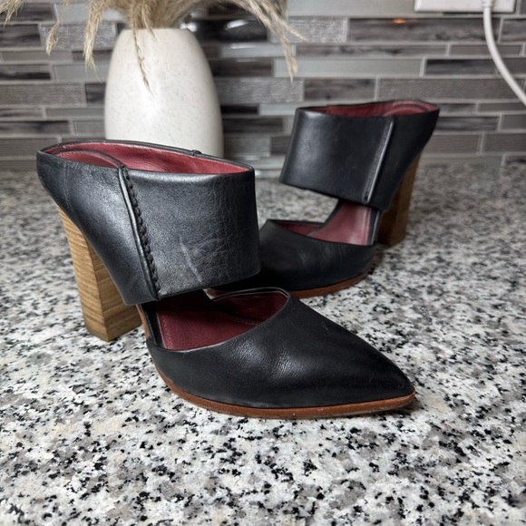 Coach | Vegan Leather 'Fortune' Pointed Toe Mules Size 7 - Picture 1 of 11